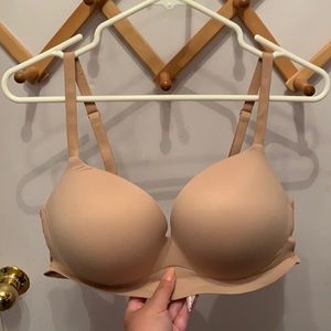 Beige 38D VS Bra with no Underwire